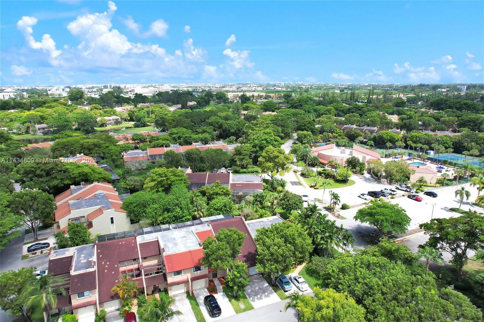 10003 Costa Del Sol Blvd # 67 Unit: E-67
