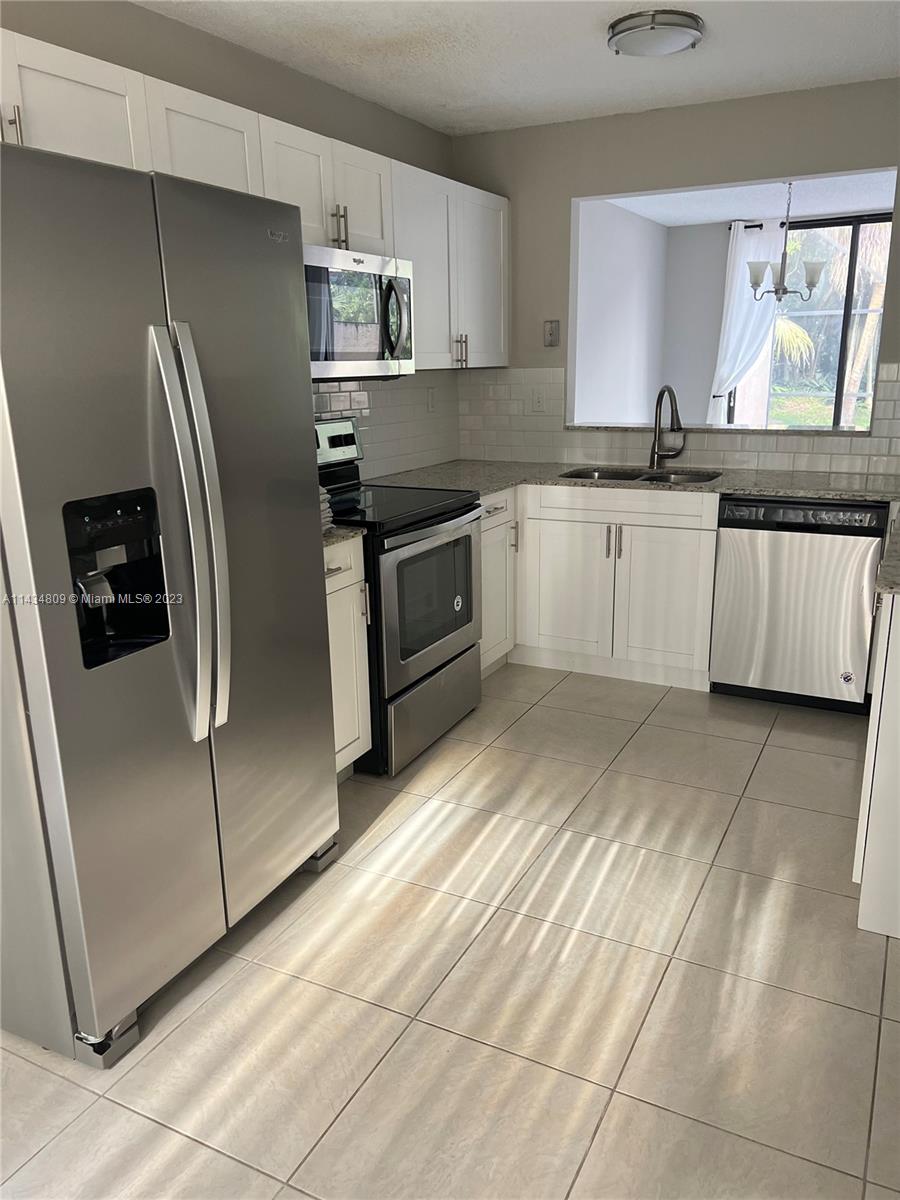10003 Costa Del Sol Blvd # 67 Unit: E-67