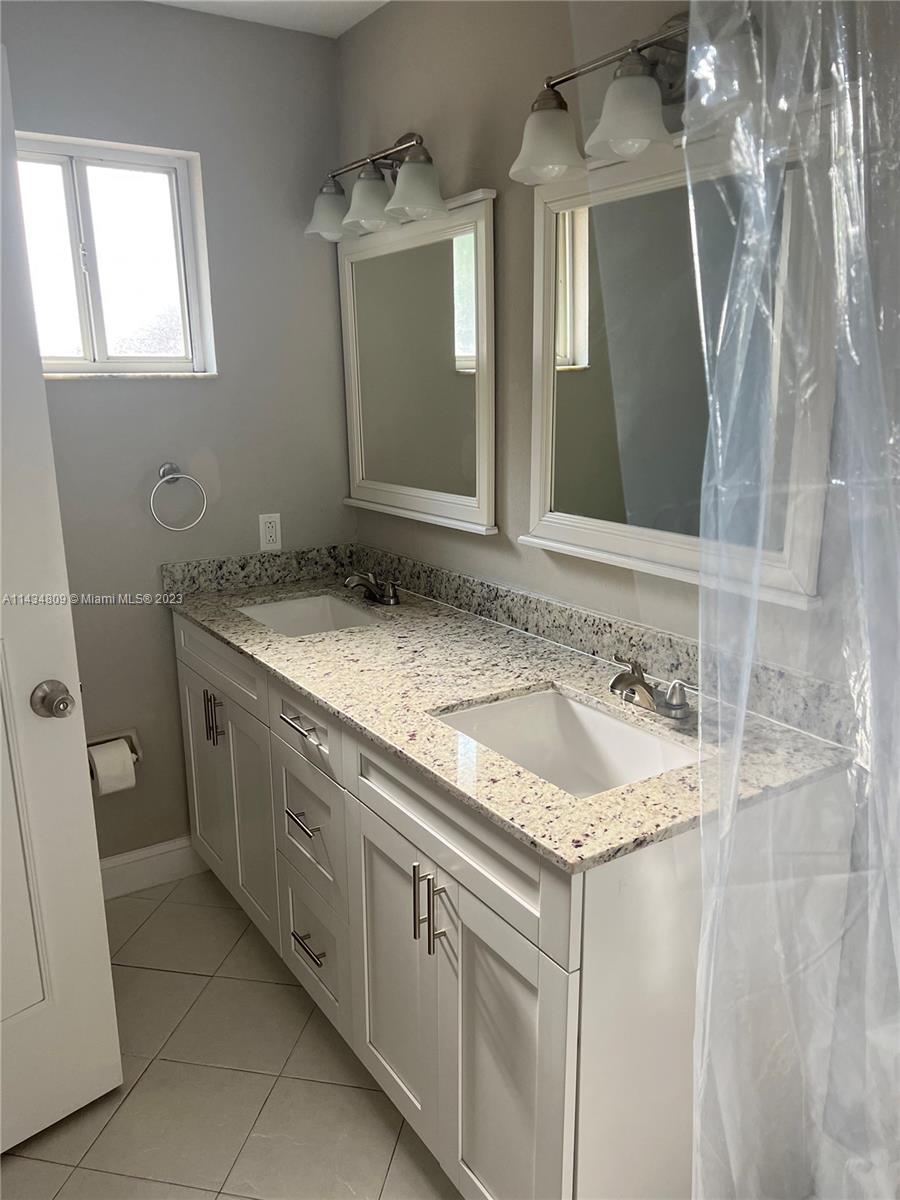 10003 Costa Del Sol Blvd # 67 Unit: E-67