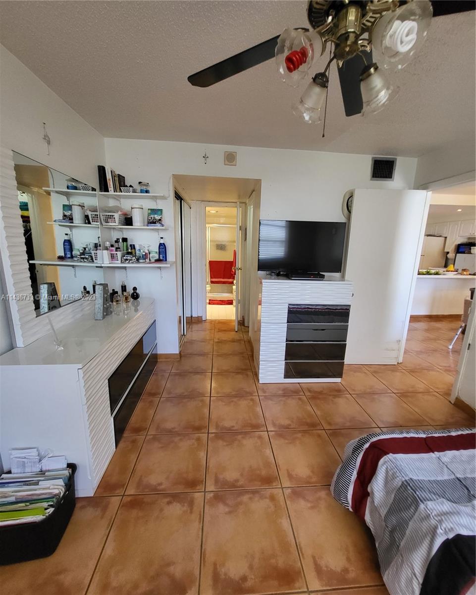345 Ocean Dr # 507