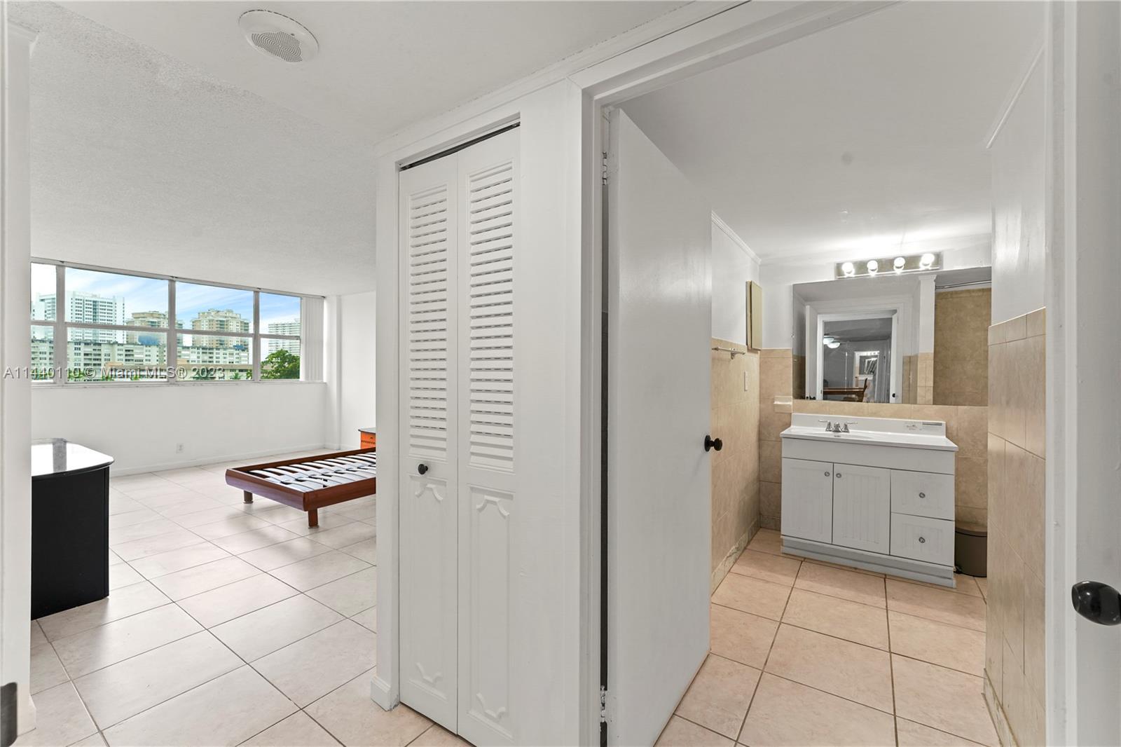 100 Golden Isles Dr # 406