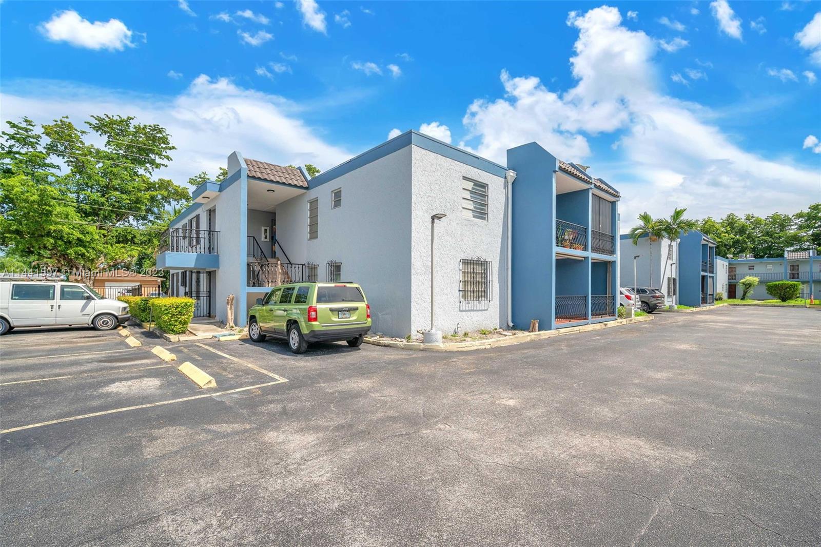 160 SW 30th Ave # 204A