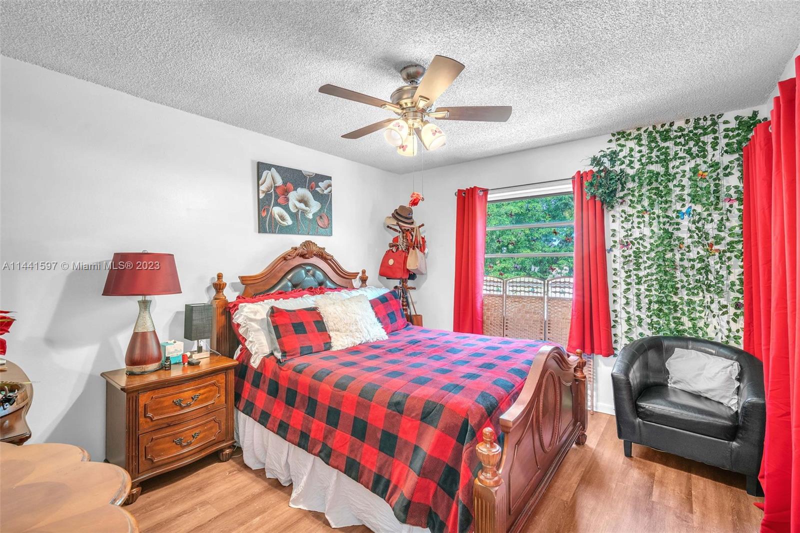 160 SW 30th Ave # 204A