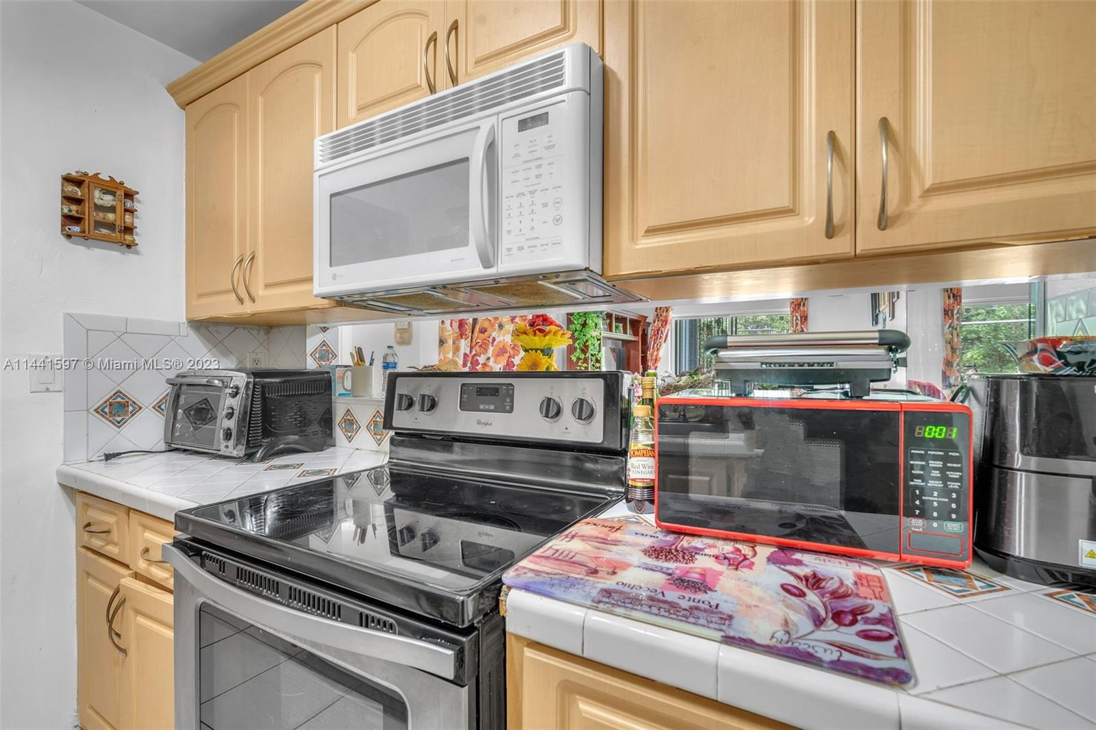 160 SW 30th Ave # 204A
