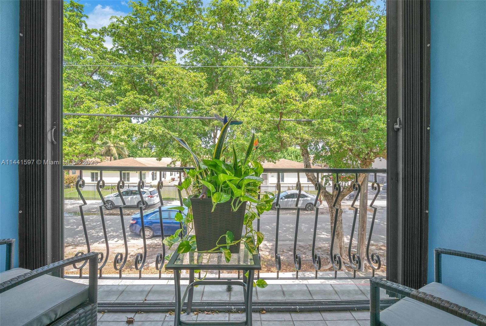 160 SW 30th Ave # 204A