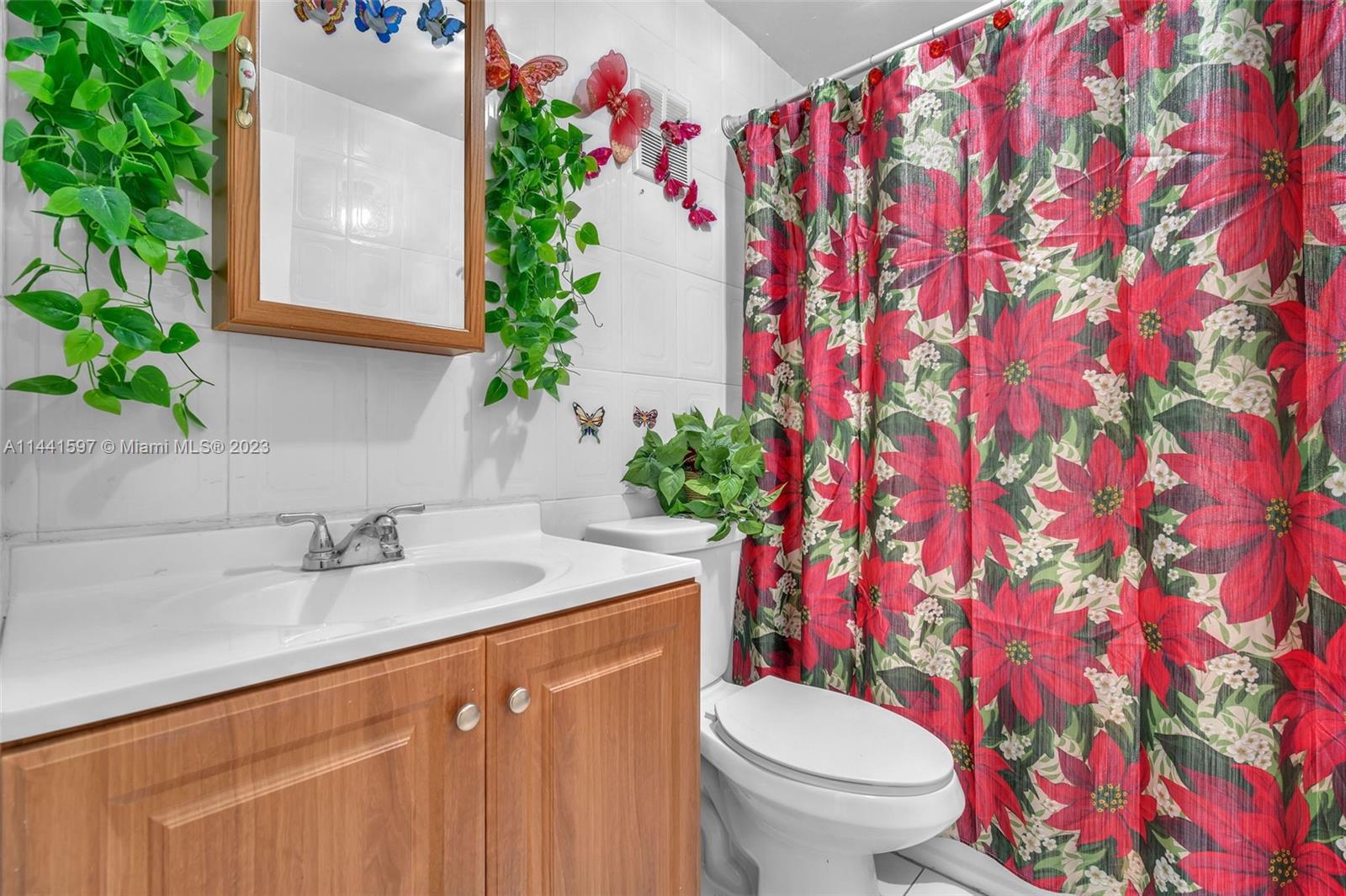 160 SW 30th Ave # 204A