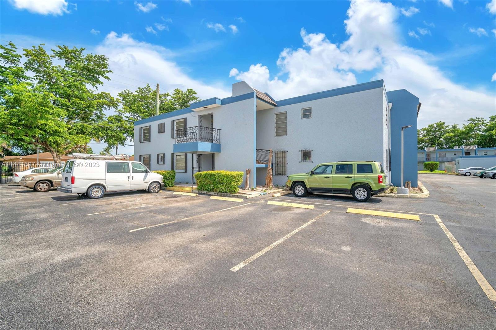 160 SW 30th Ave # 204A