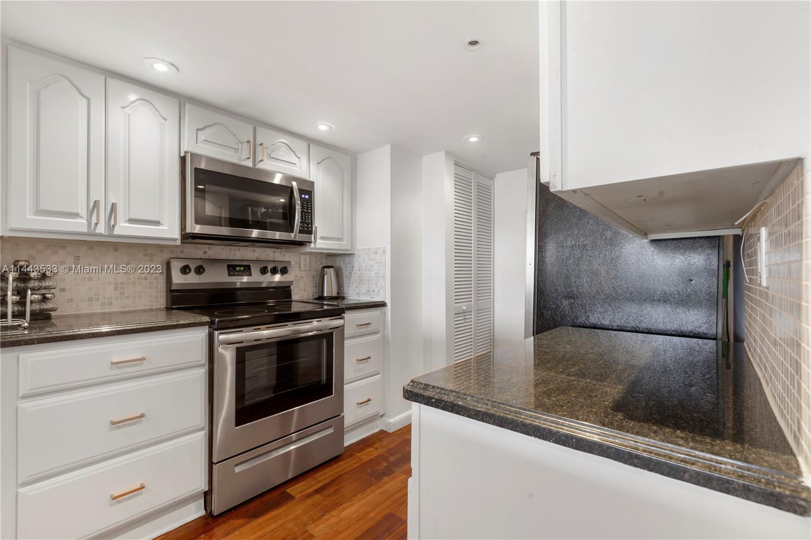 1717 N Bayshore Dr # 3641 Unit: A-3641
