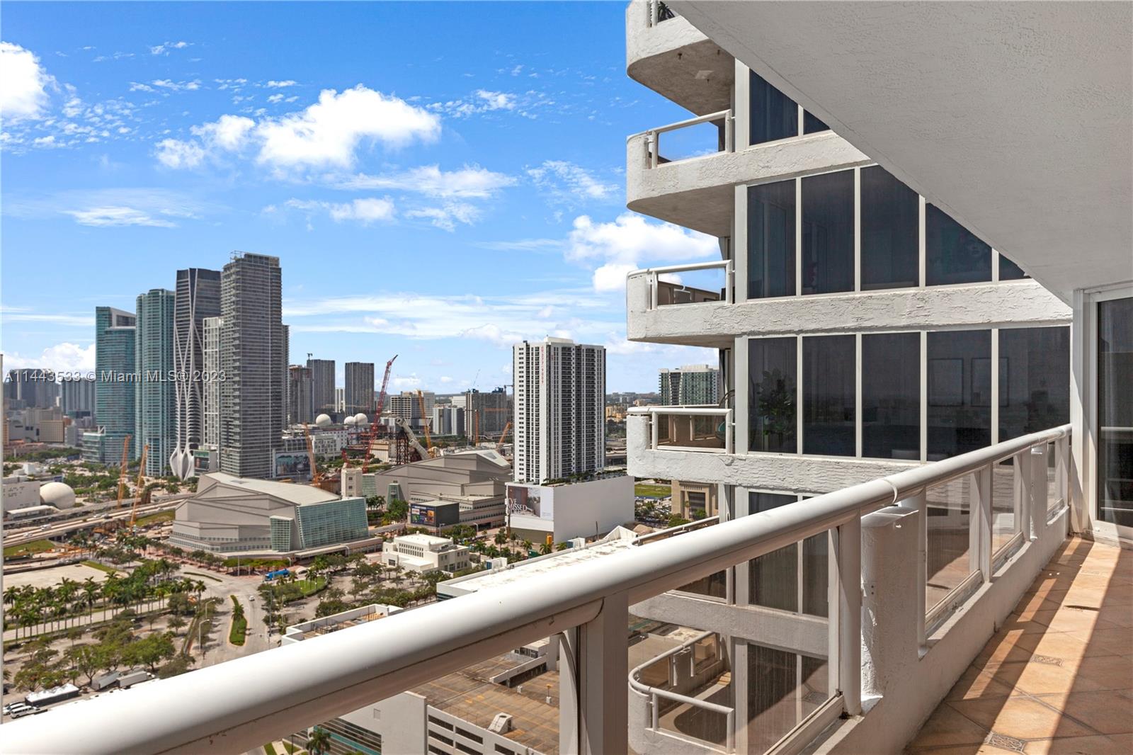 1717 N Bayshore Dr # 3641 Unit: A-3641