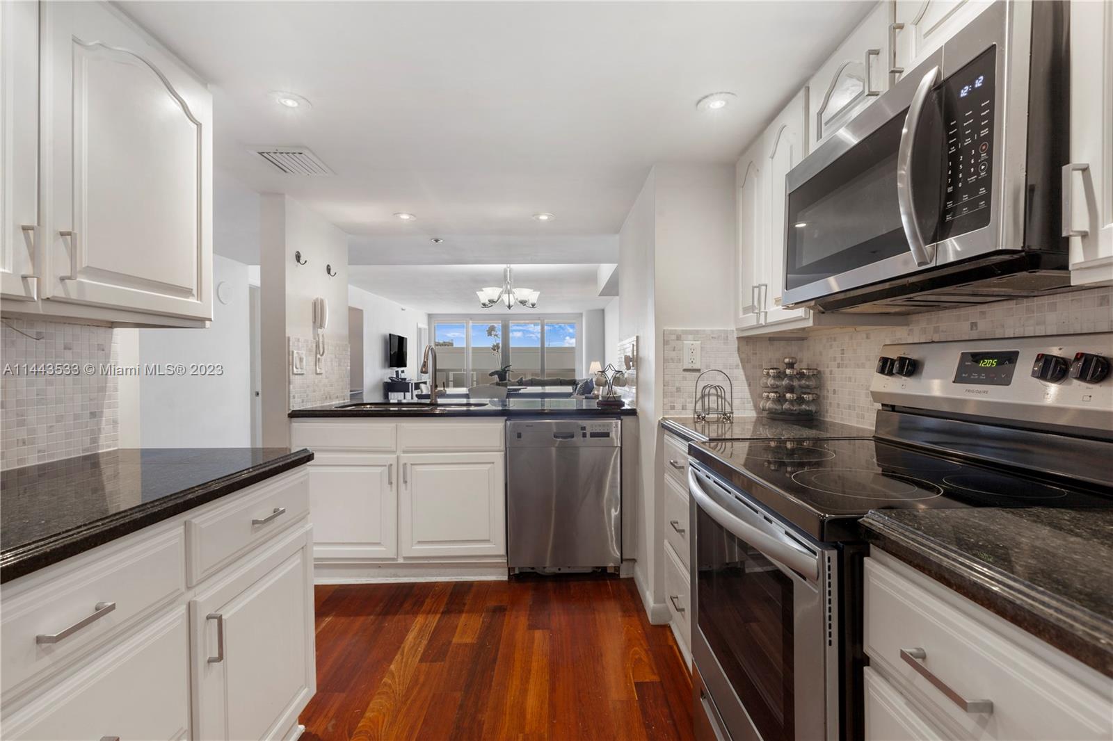 1717 N Bayshore Dr # 3641 Unit: A-3641