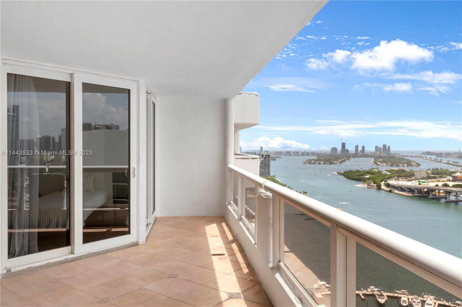 1717 N Bayshore Dr # 3641 Unit: A-3641