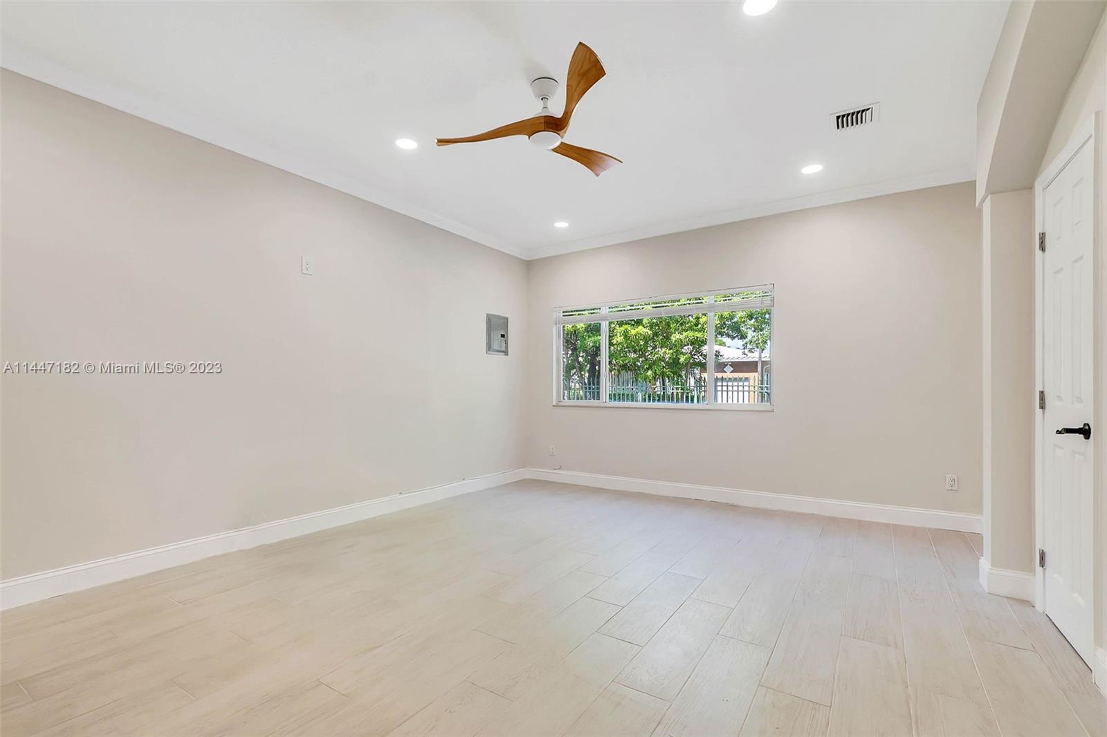 1345 SW 14th Ave # 1