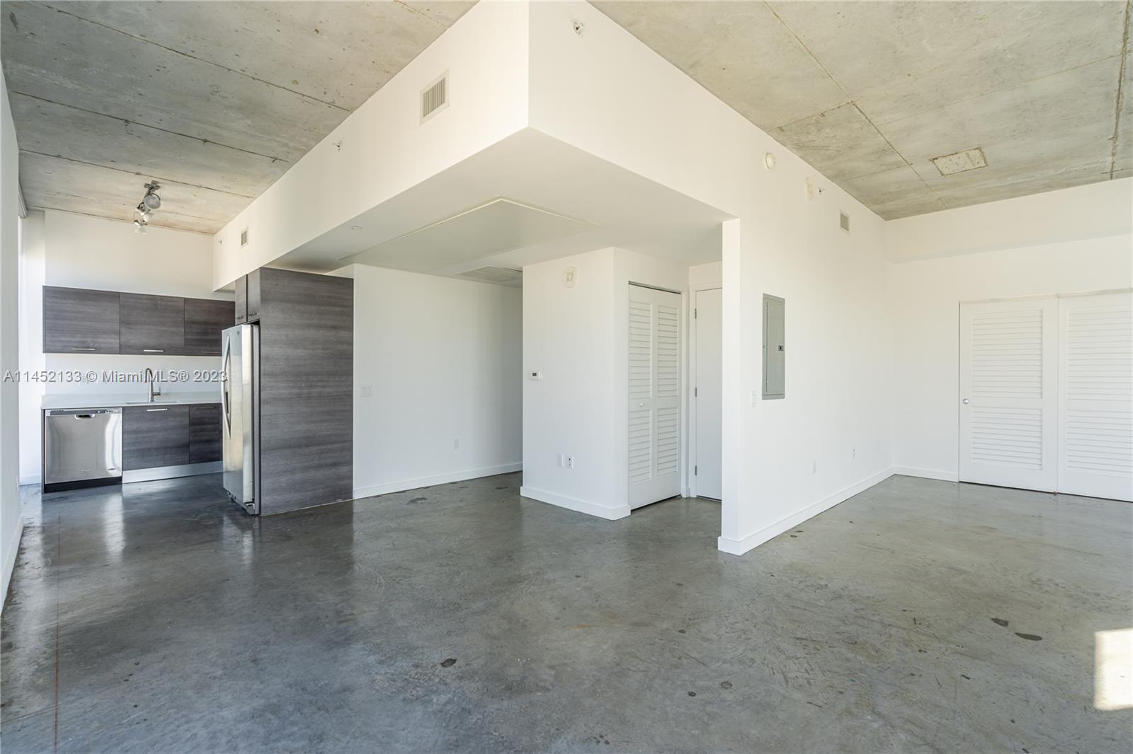 151 SE 1st St # 1810