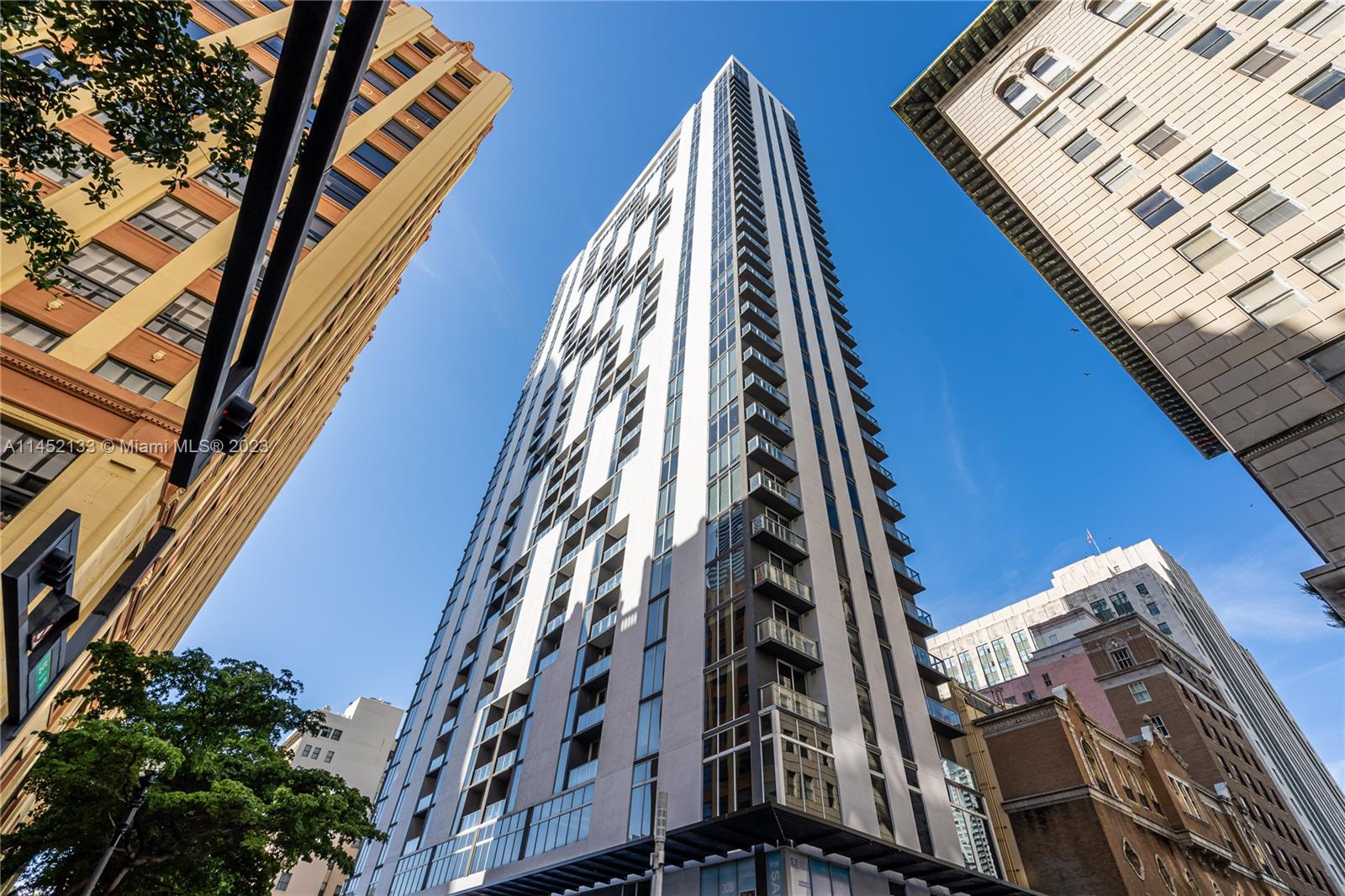 151 SE 1st St # 1810