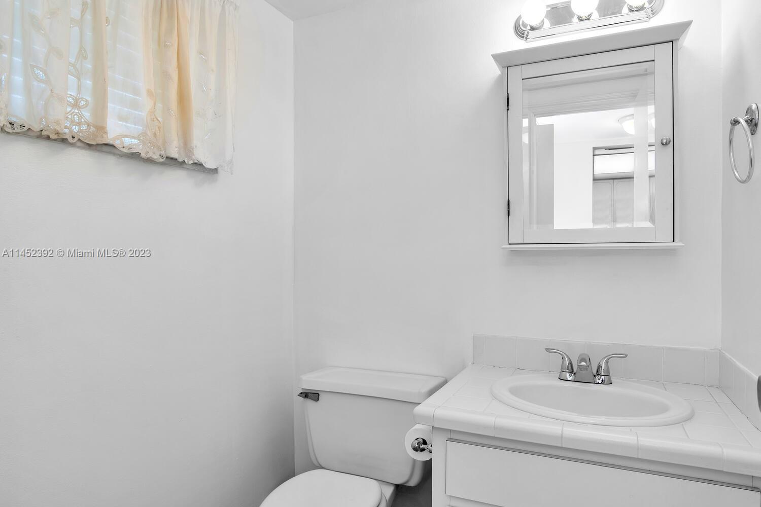 100 Edgewater Dr # 205