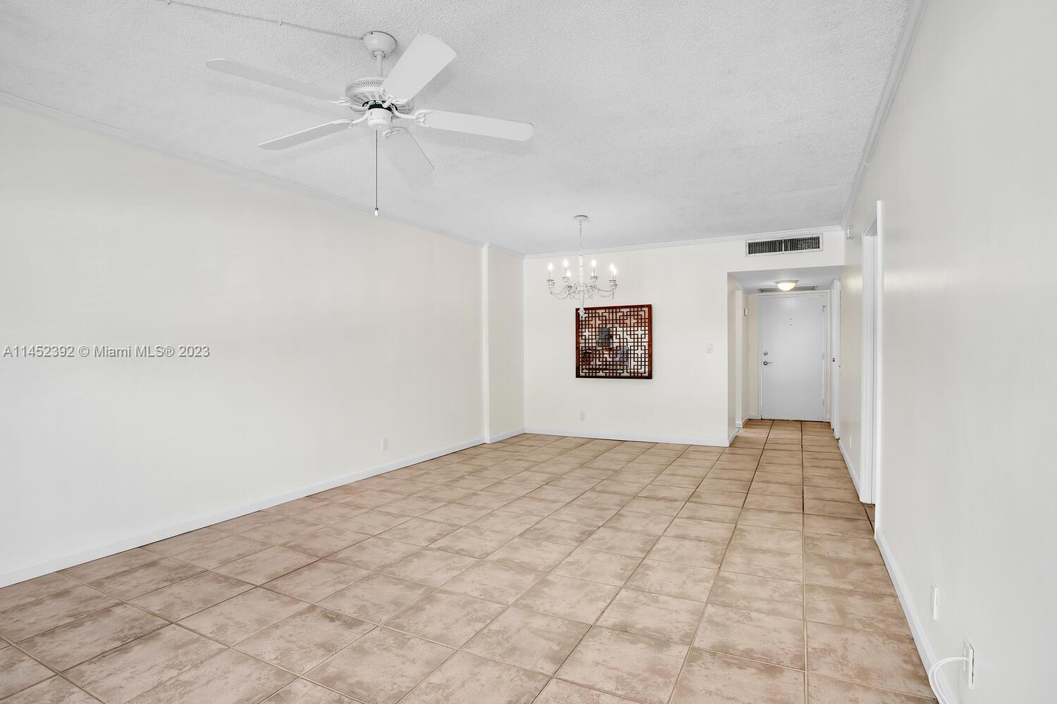 100 Edgewater Dr # 205