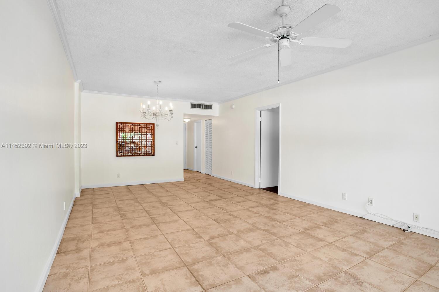 100 Edgewater Dr # 205