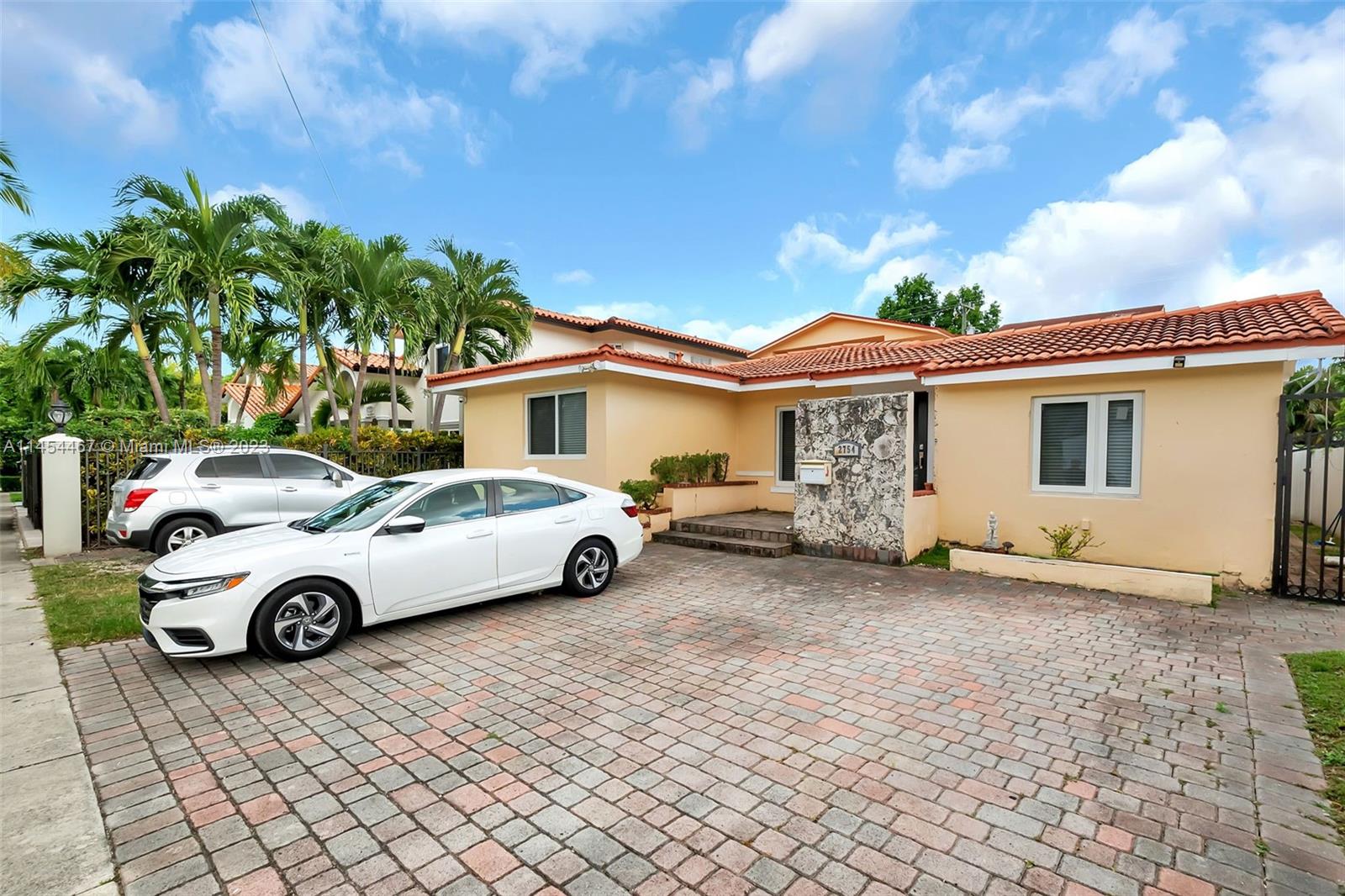 2754 SW 13th St Unit: 1st Floor