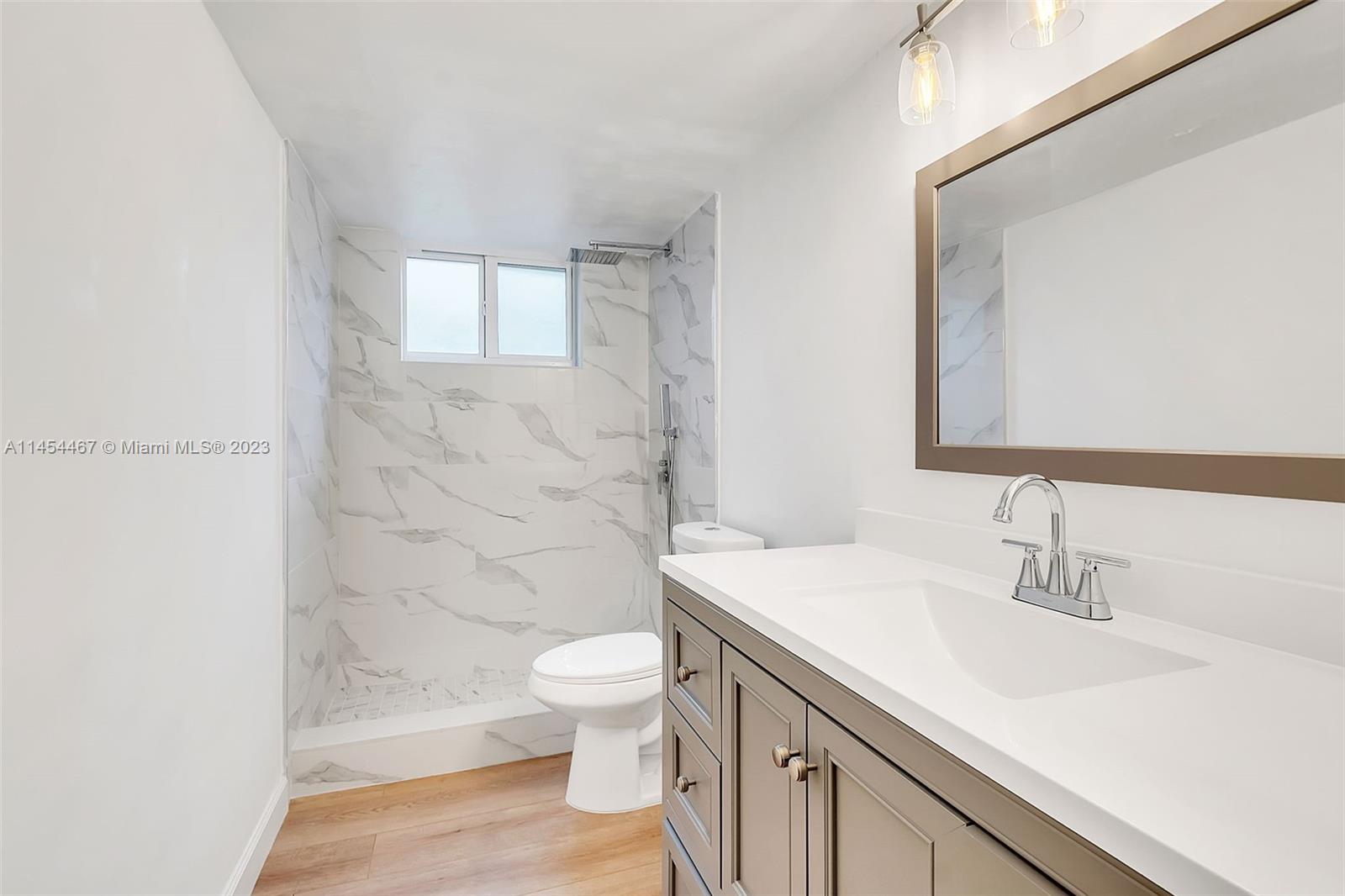 2754 SW 13th St Unit: 1st Floor