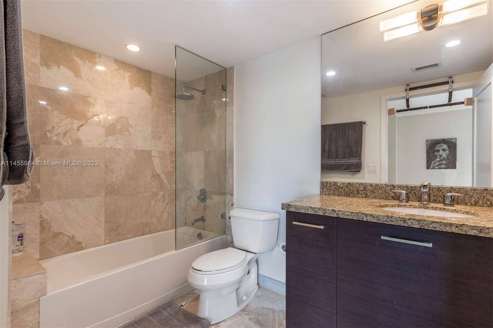 9400 W Bay Harbor Dr # 303