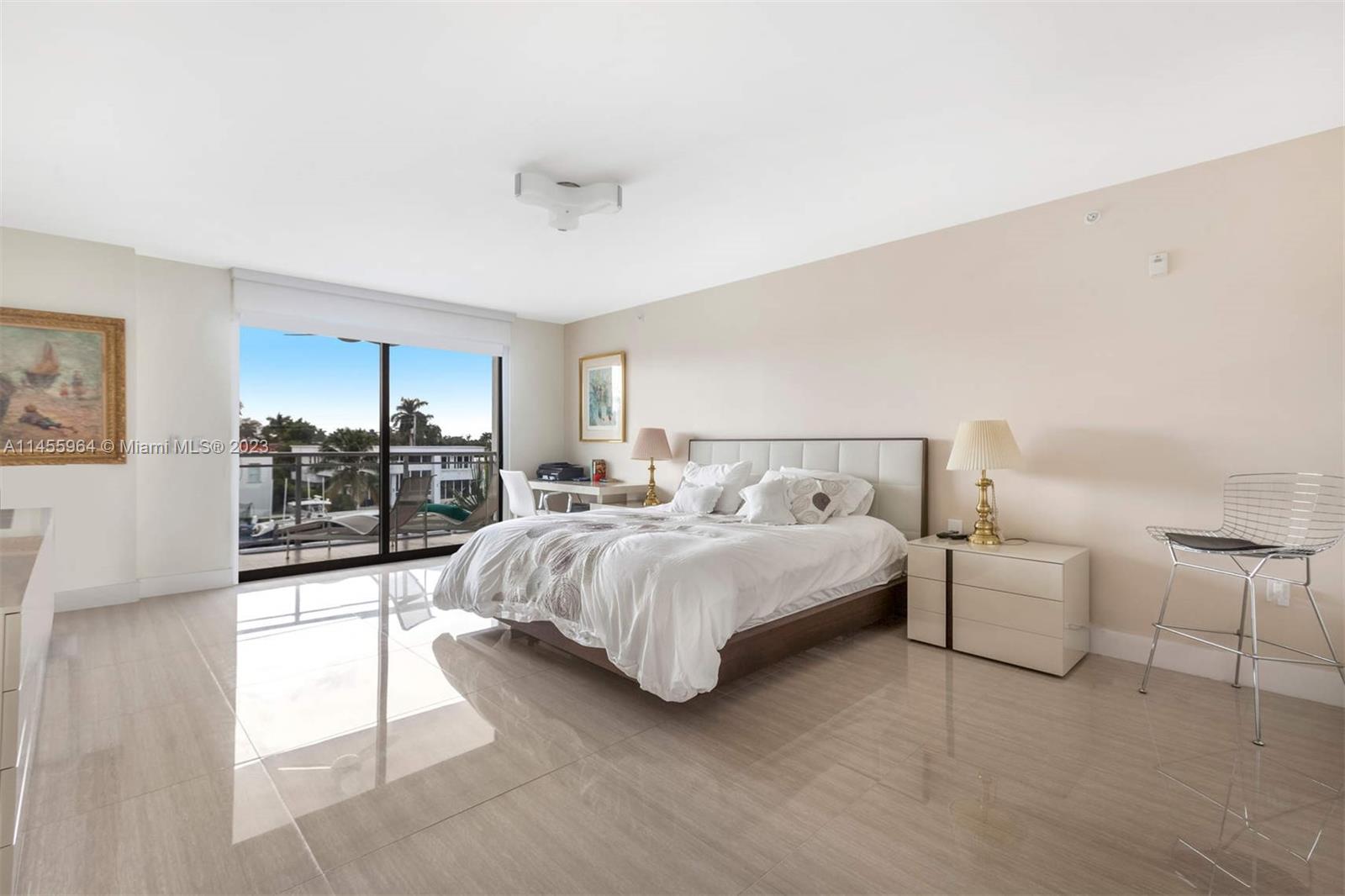 9400 W Bay Harbor Dr # 303