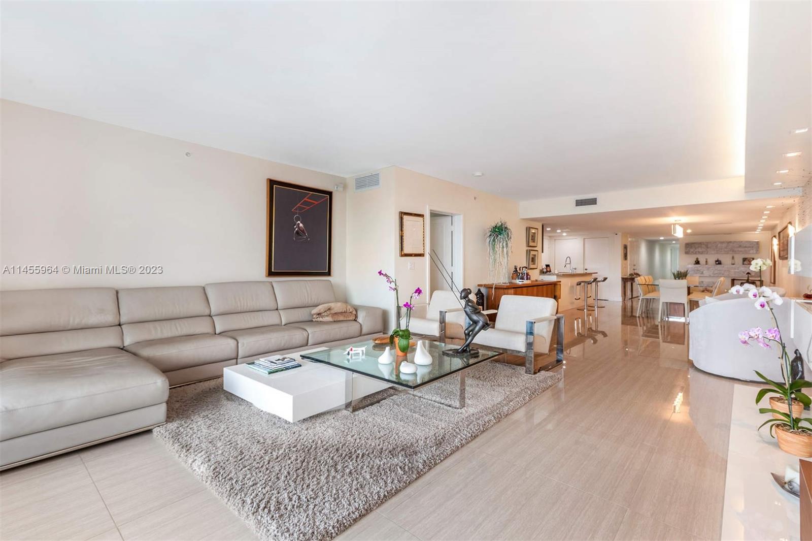 9400 W Bay Harbor Dr # 303