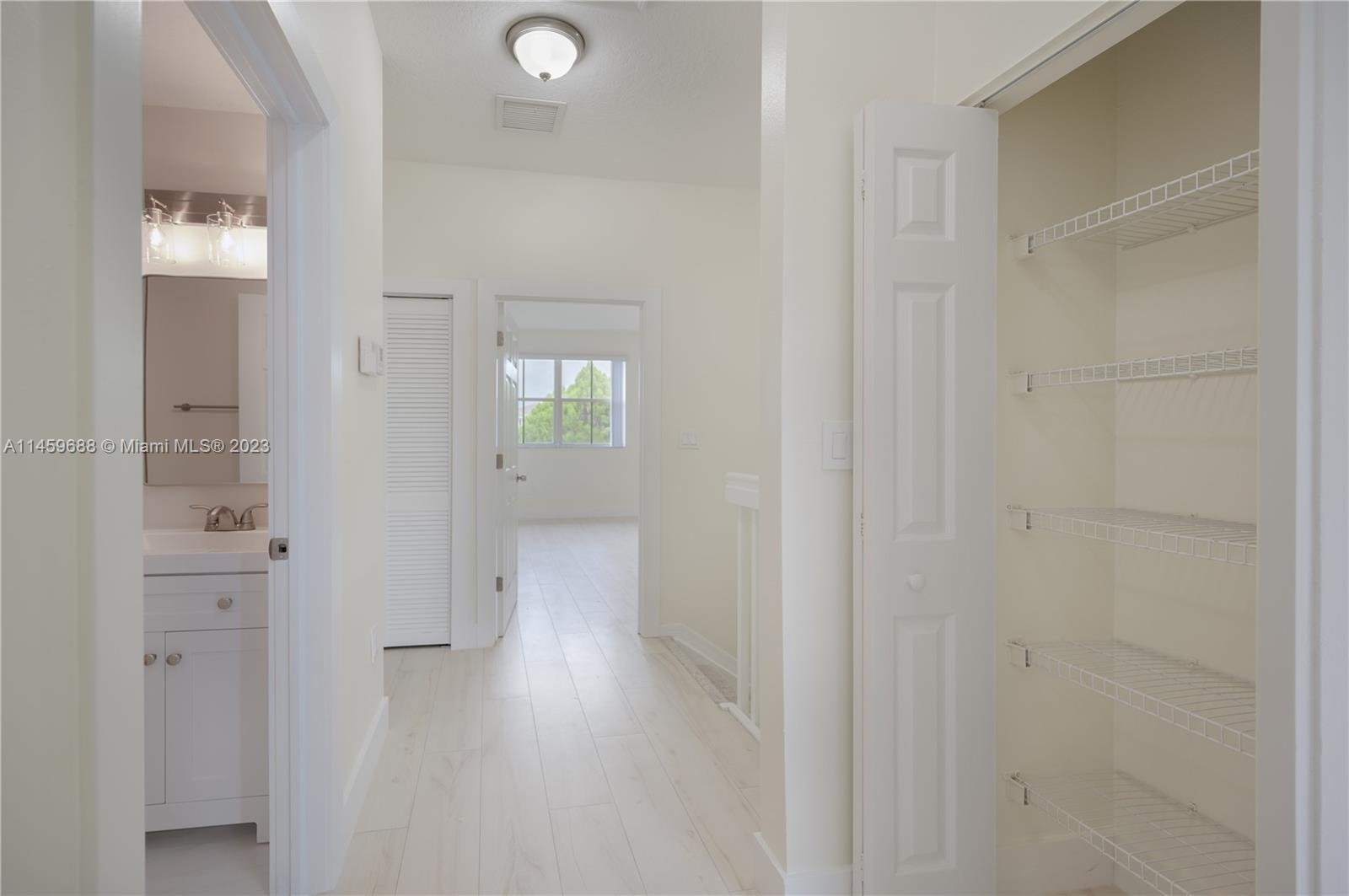 10613 SW 6th St # 1004