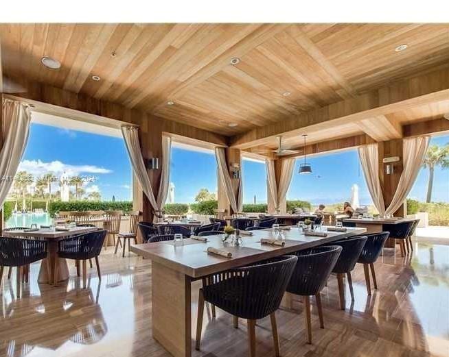 360 Ocean Dr # 1106S