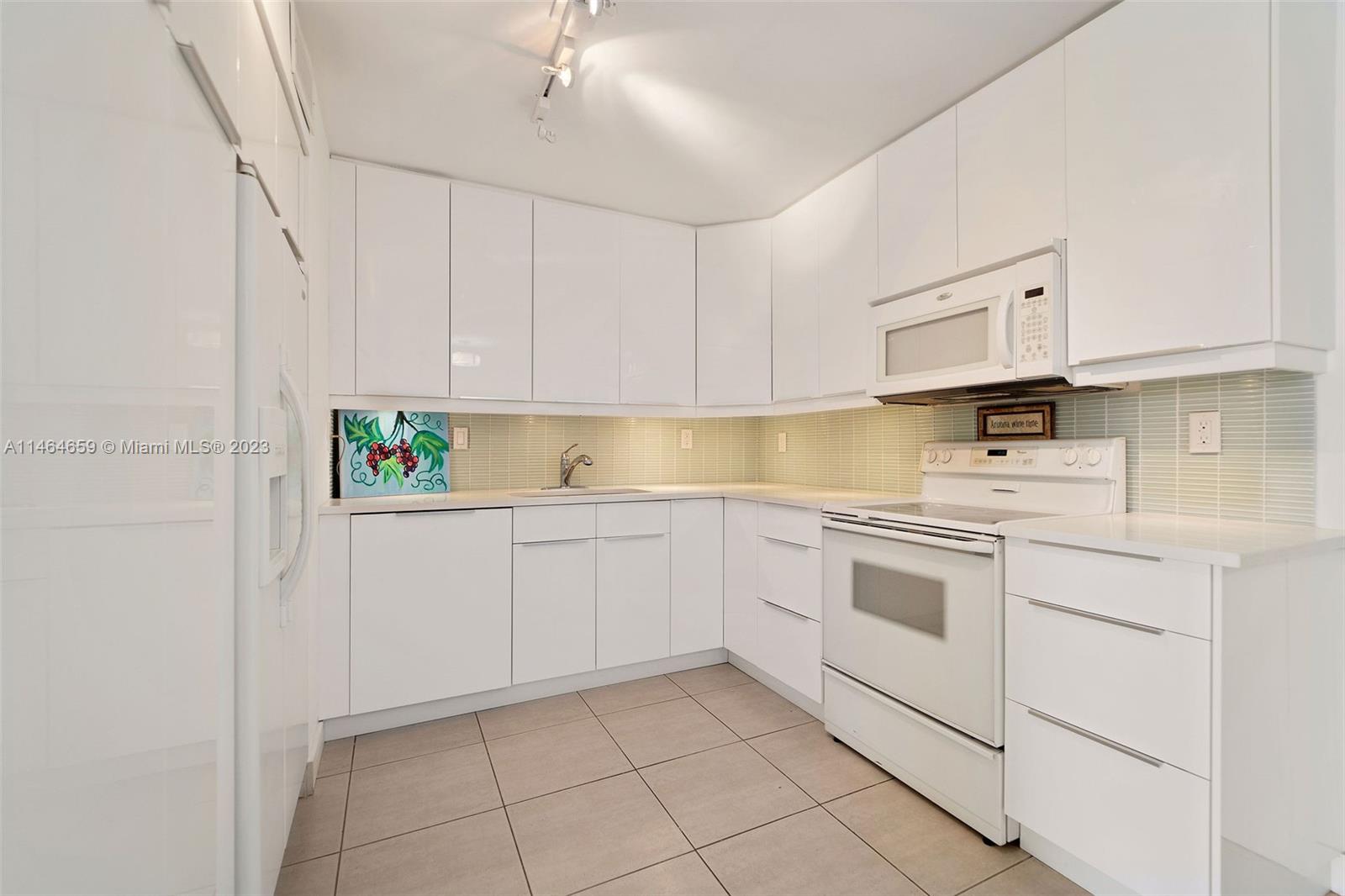 1450 Brickell Bay Dr # 612