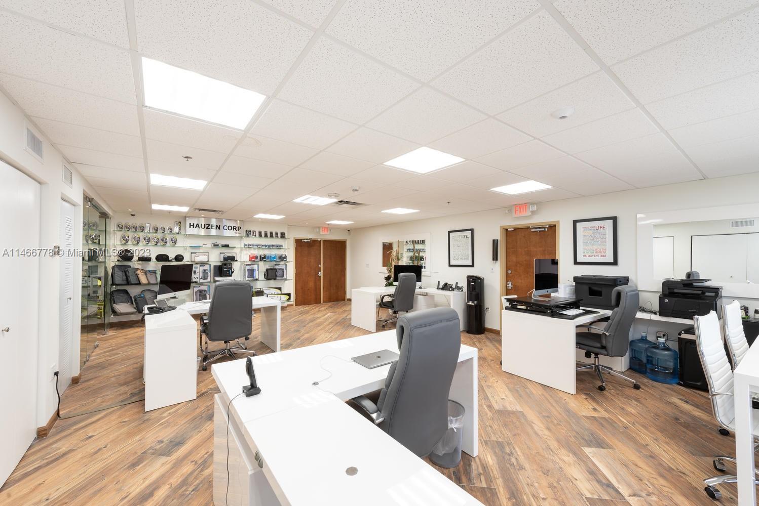 4300 Biscayne Blvd # 303