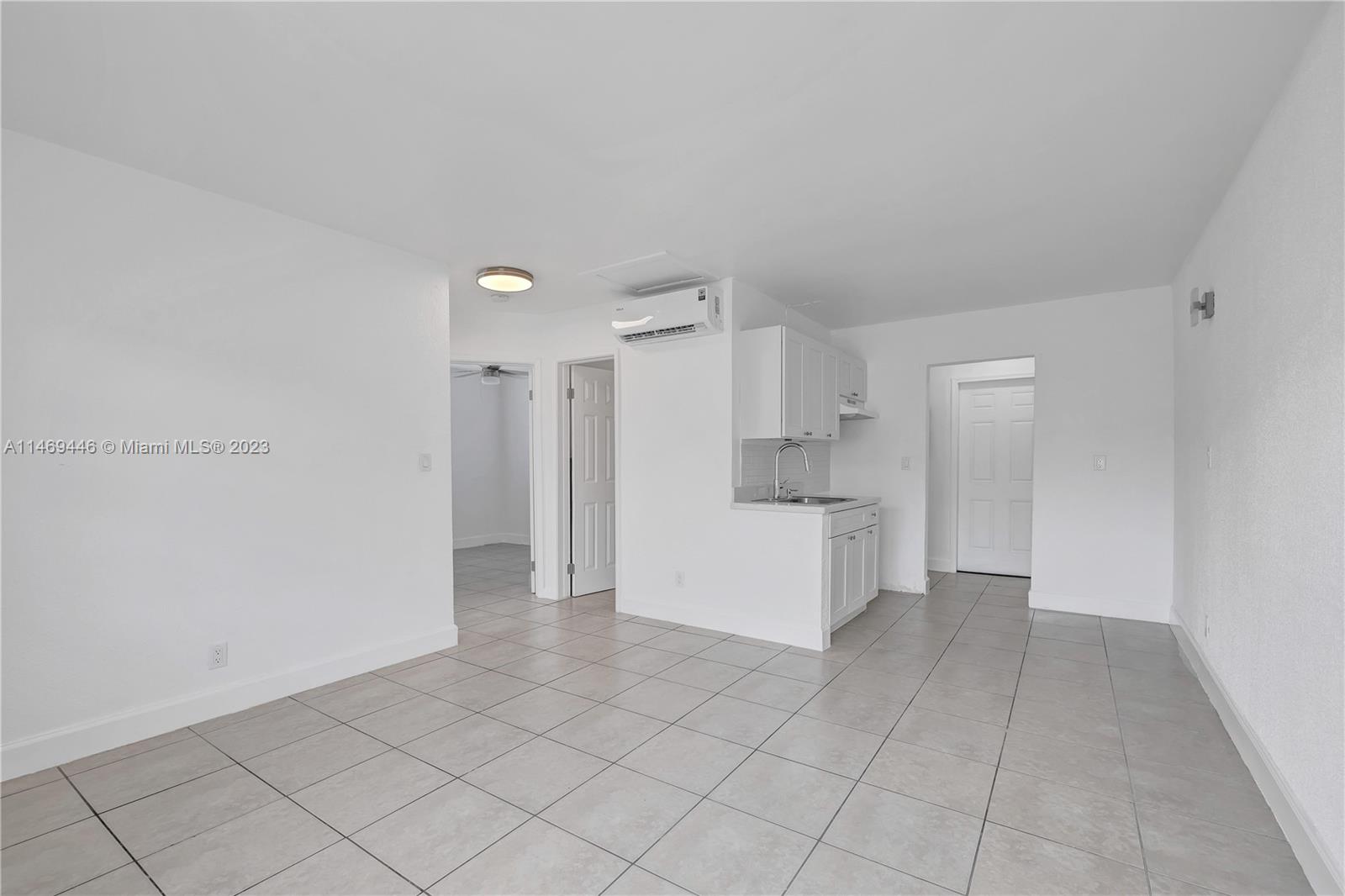 210 NW 9th Ave