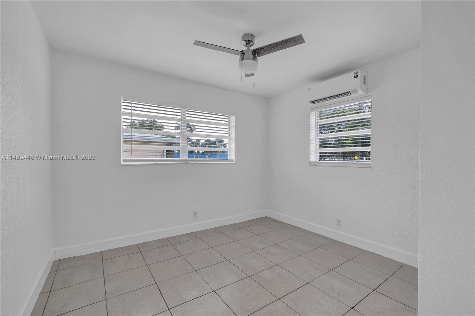 210 NW 9th Ave