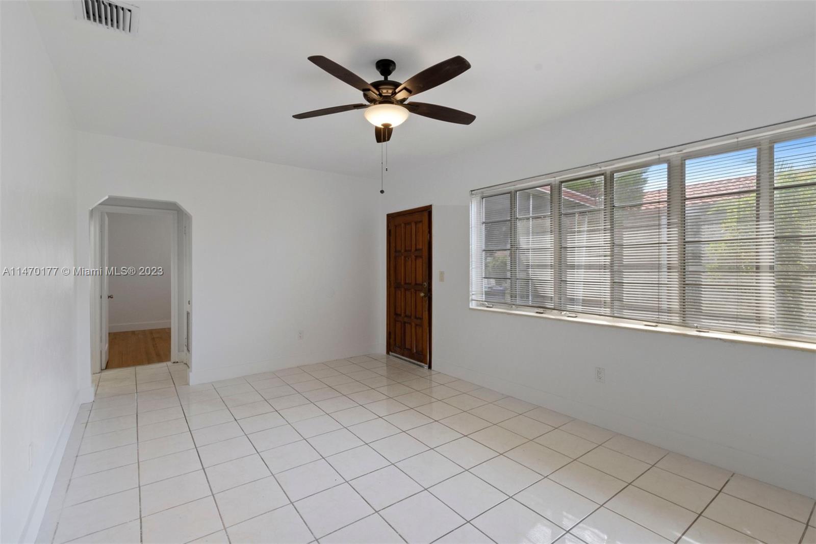 280 NW 41st Ave