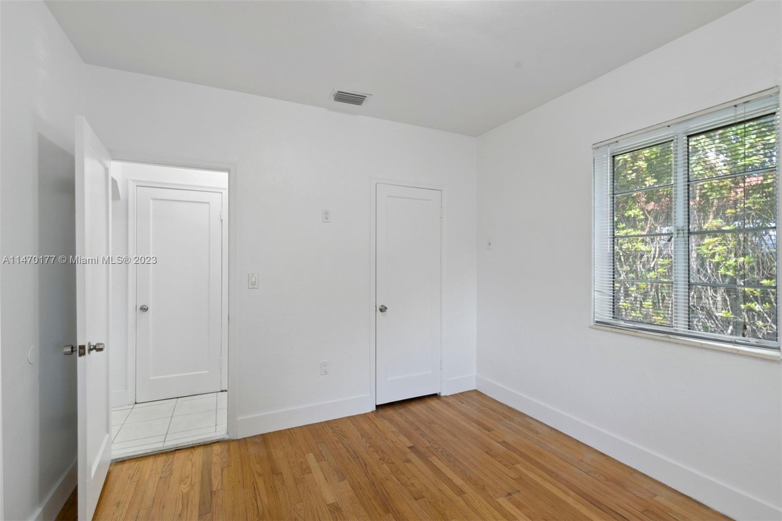 280 NW 41st Ave