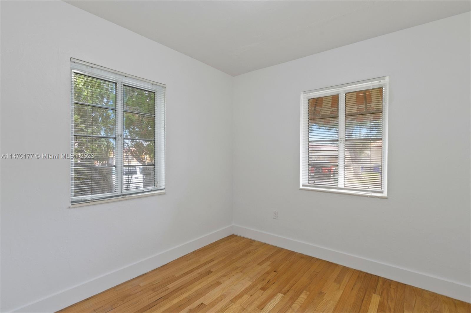 280 NW 41st Ave