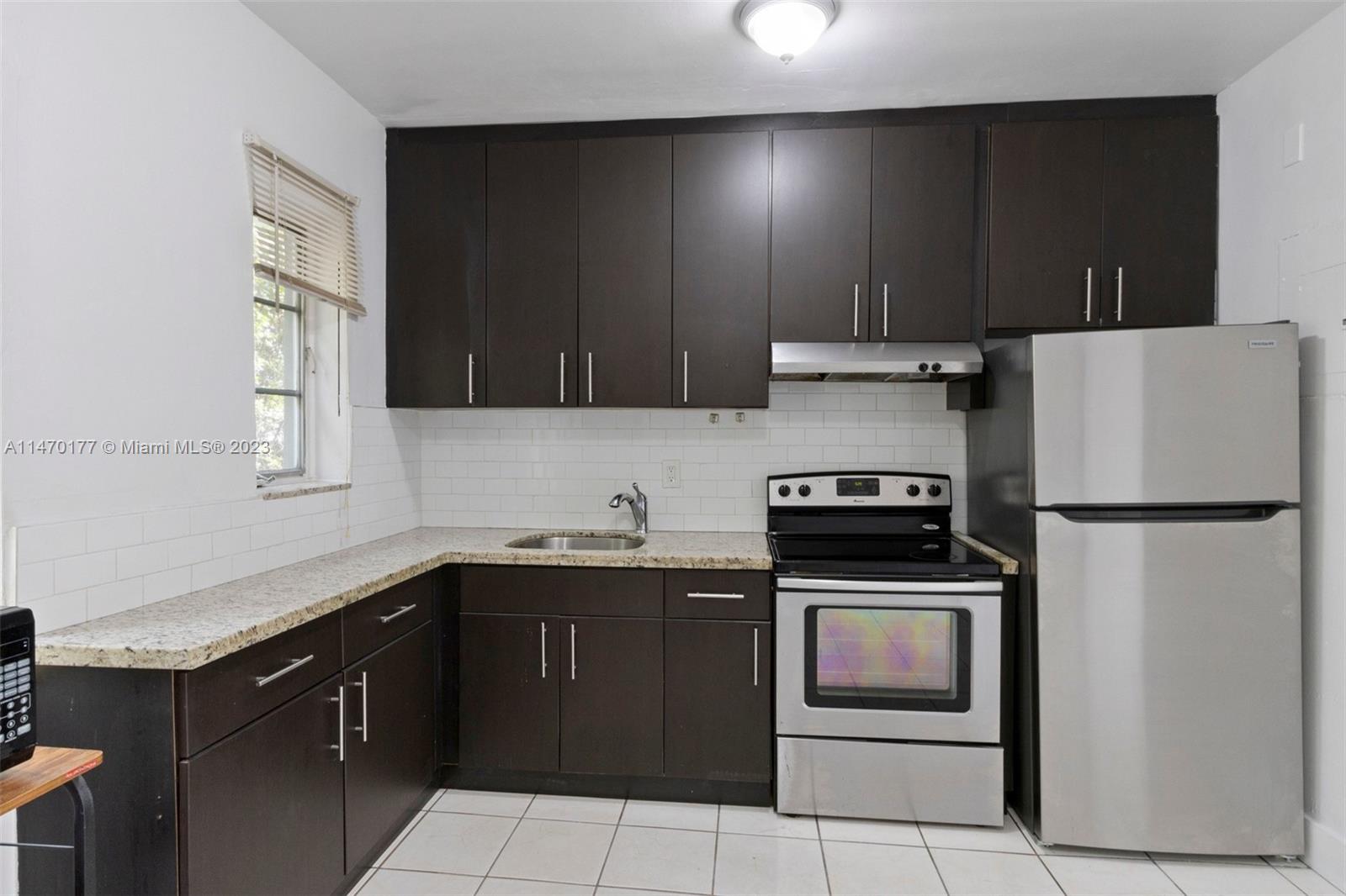 280 NW 41st Ave