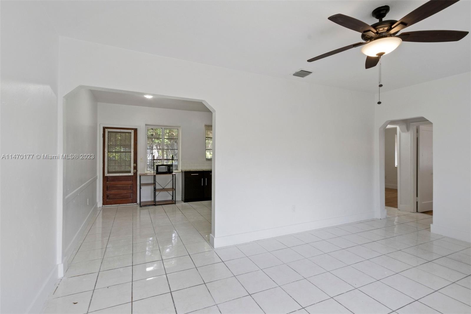 280 NW 41st Ave