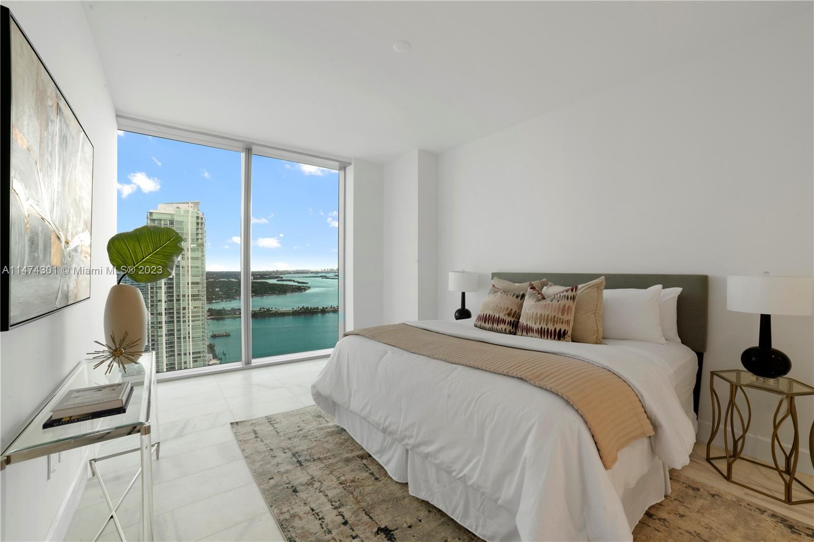 700 NE 26th Ter # 3906