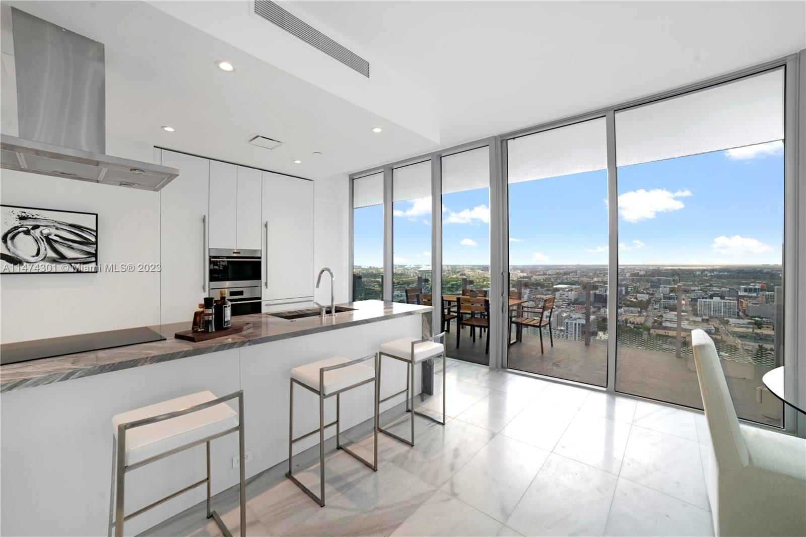 700 NE 26th Ter # 3906