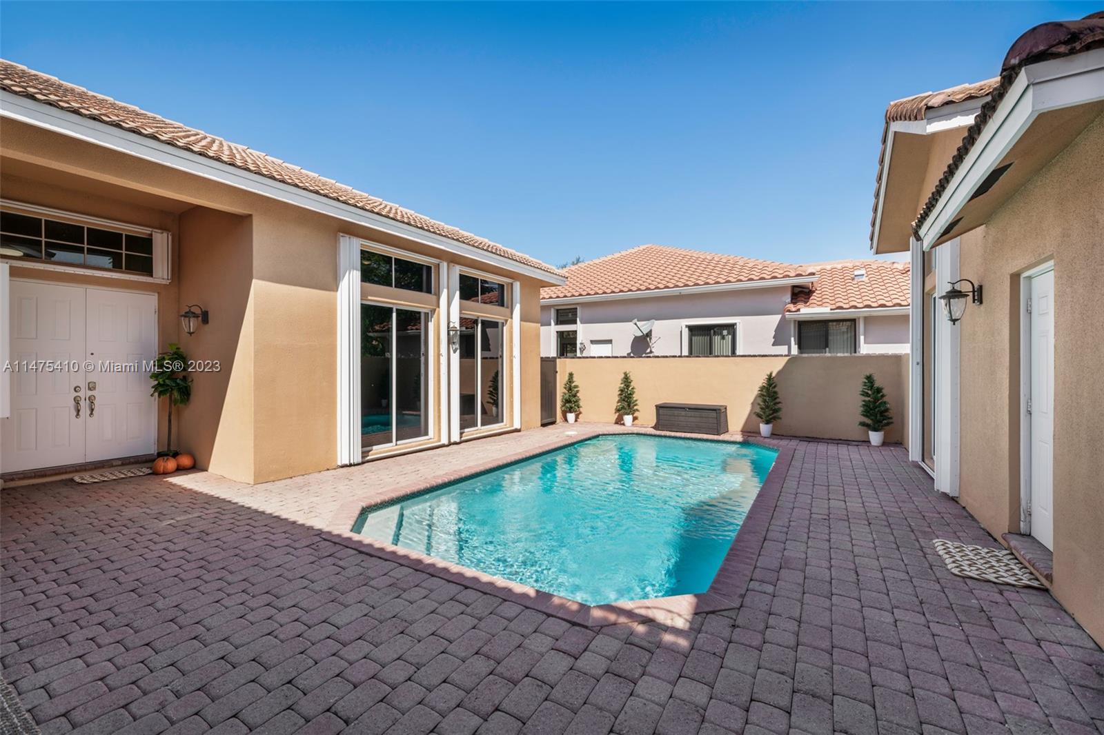 1188 NW 165th Ave