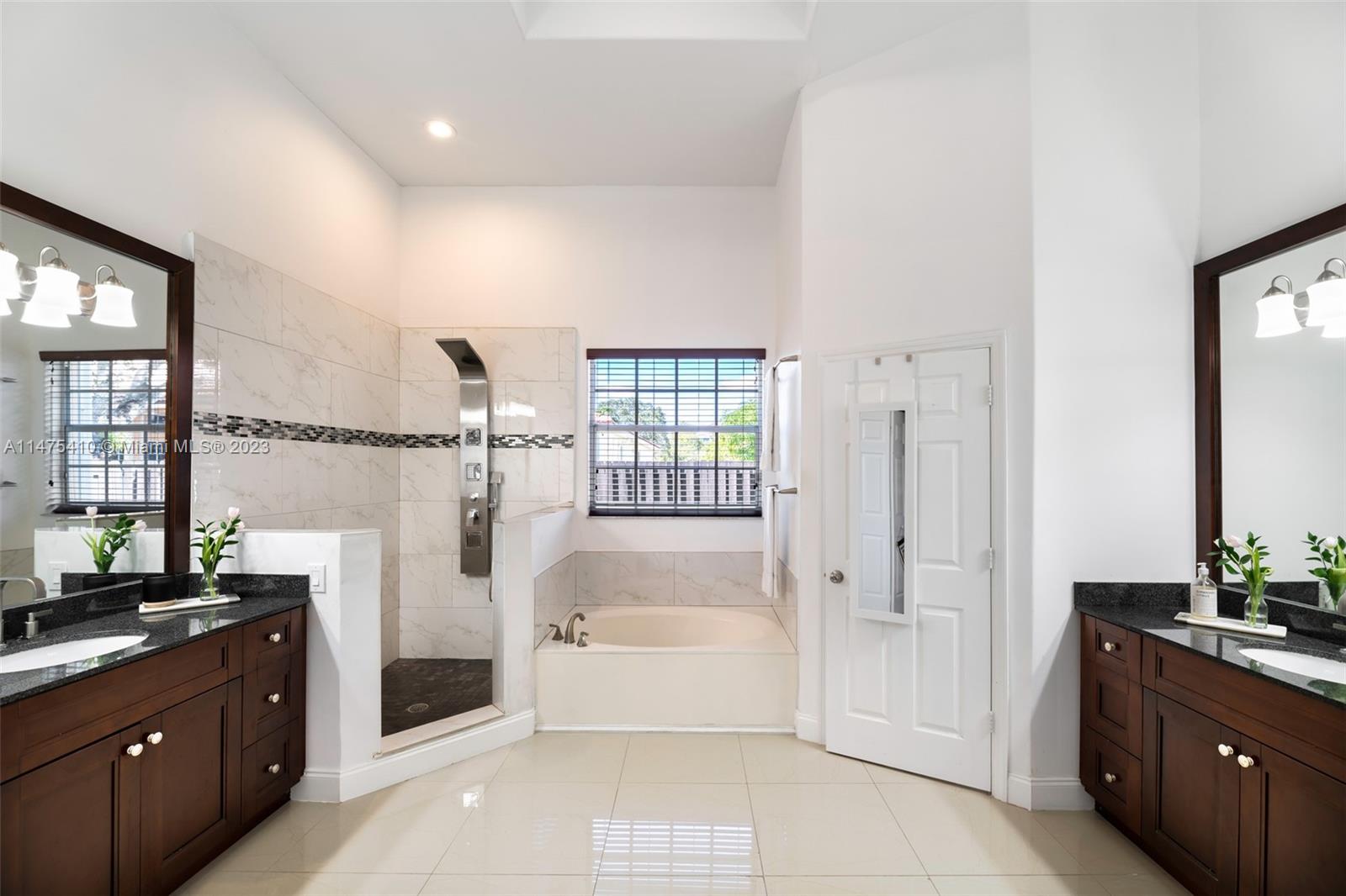 1188 NW 165th Ave