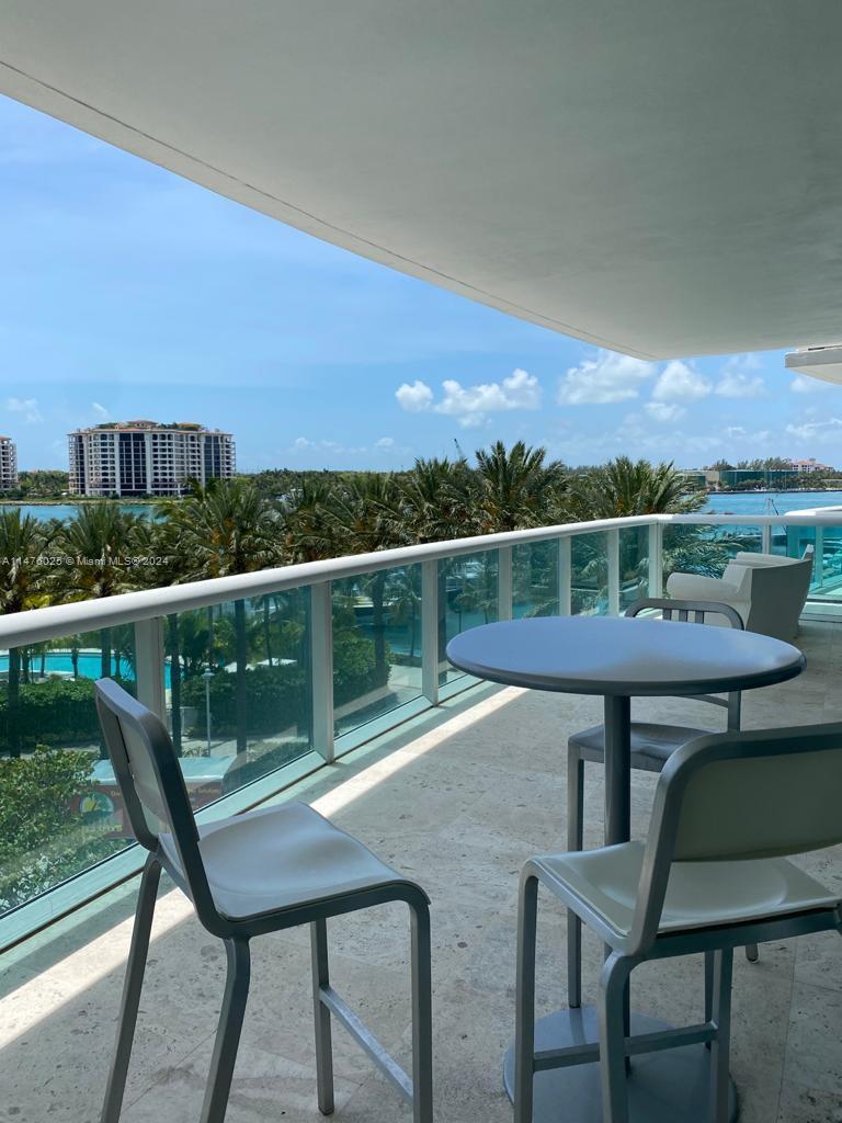 1000 S Pointe Dr # 405