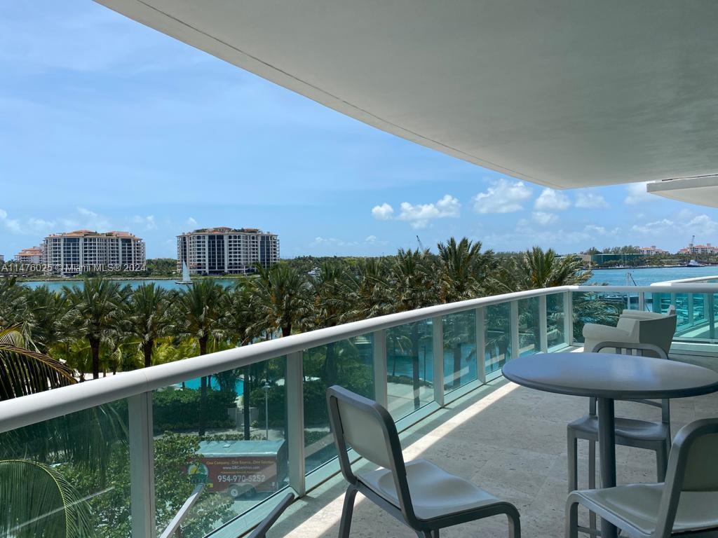 1000 S Pointe Dr # 405