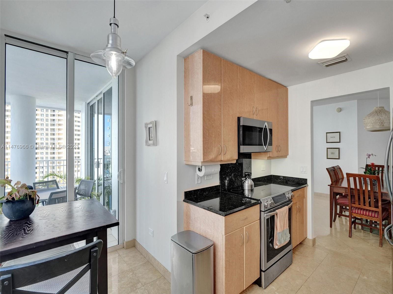 801 Brickell Key Blvd # 1112