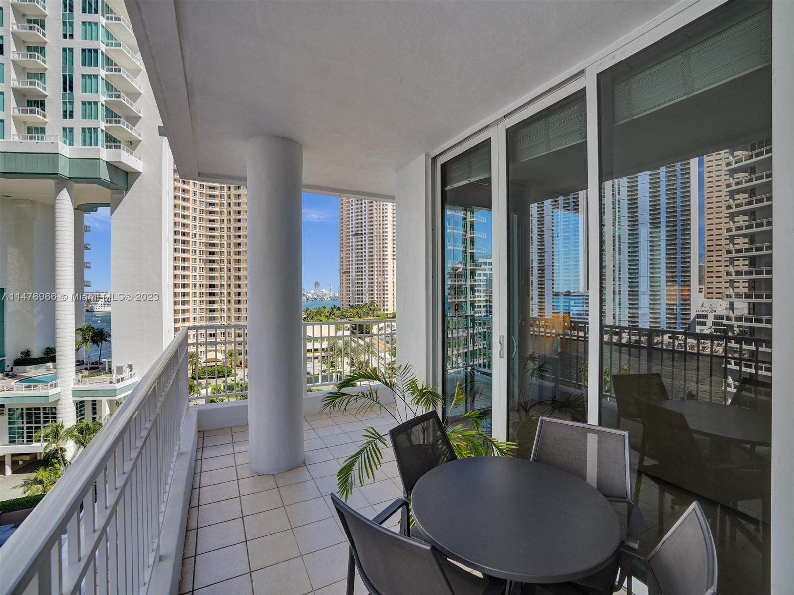 801 Brickell Key Blvd # 1112