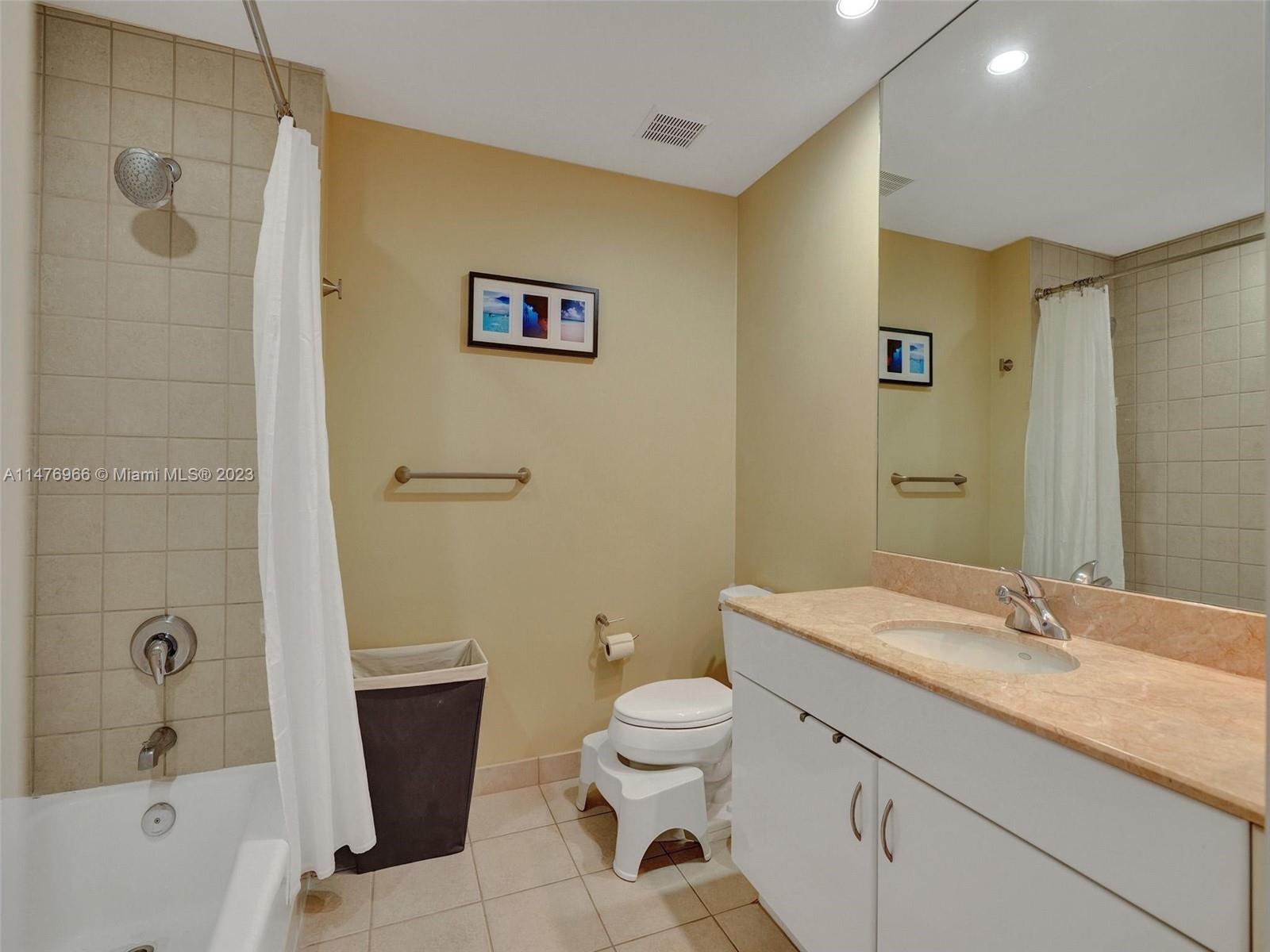 801 Brickell Key Blvd # 1112