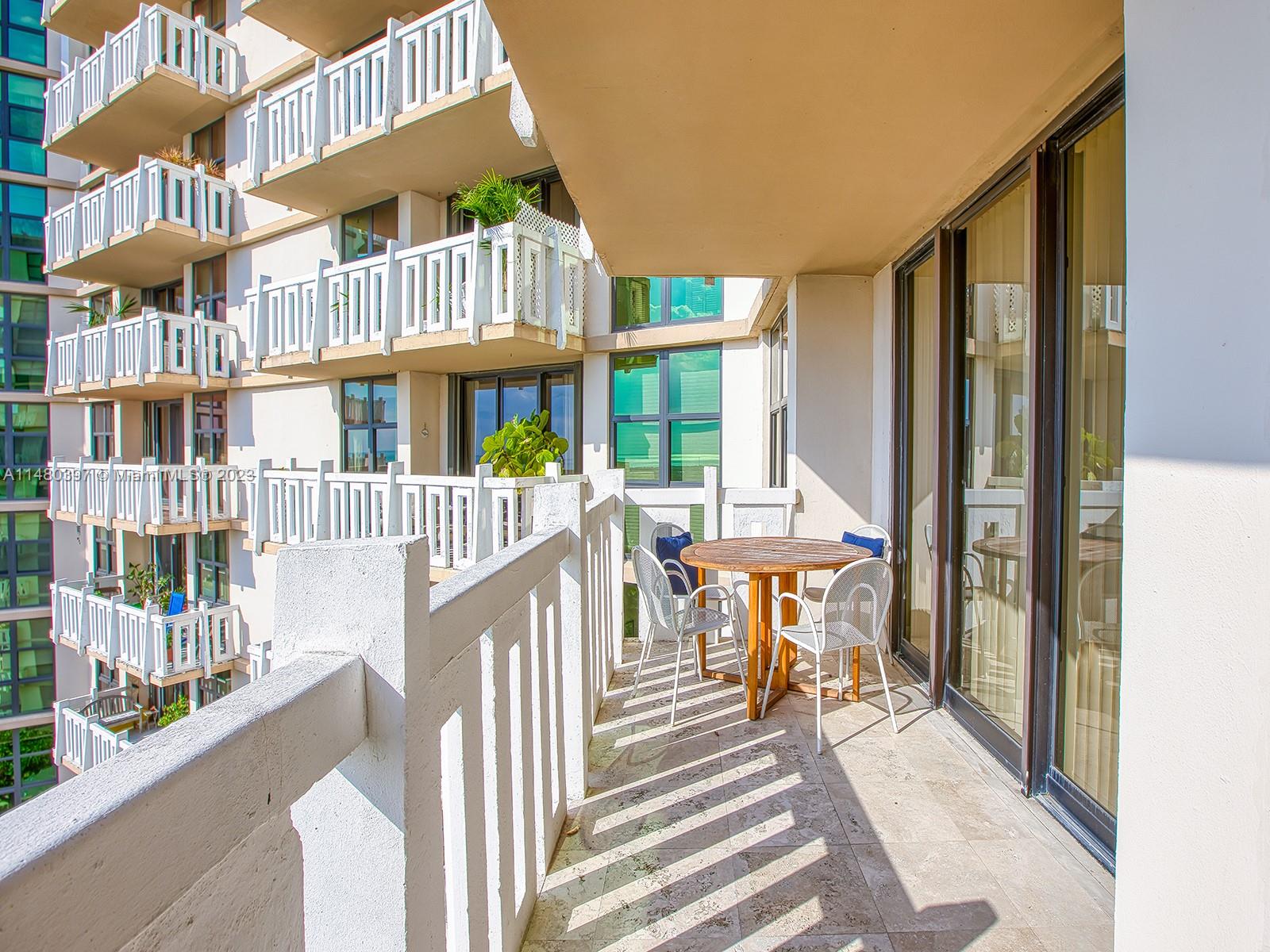 1121 Crandon Blvd # D804