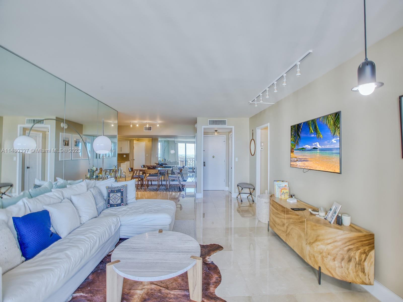 1121 Crandon Blvd # D804