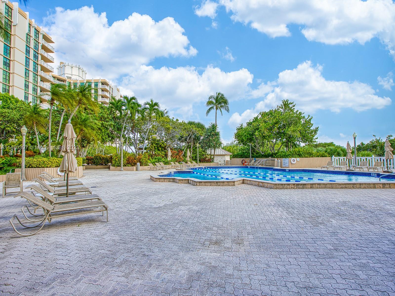 1121 Crandon Blvd # D804