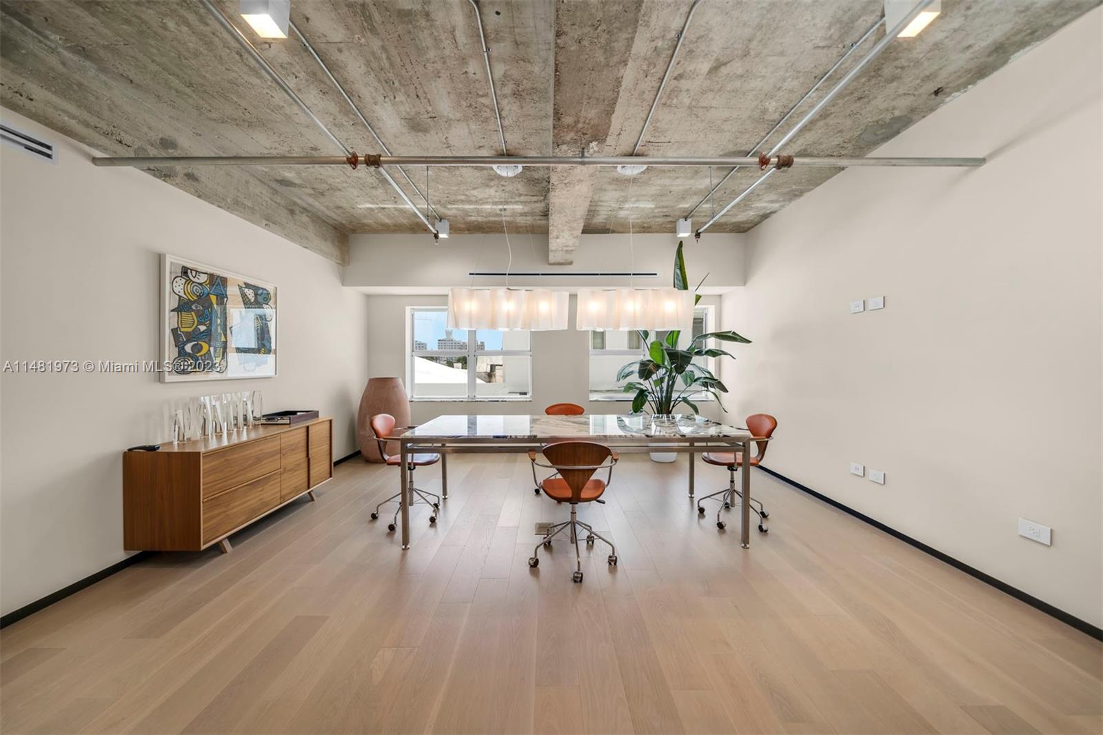 605 Lincoln Rd Unit: 420/430